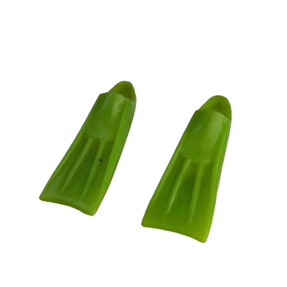 Vtg Barbie Superstar 80s Doll SHOE Set Green  FLIPPERS Scuba Ocean Accessories - Picture 1 of 4